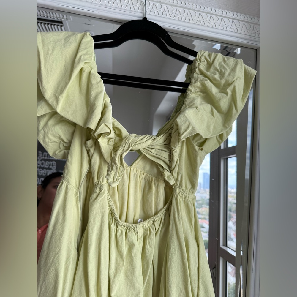 Dress - Picture 3 of 3